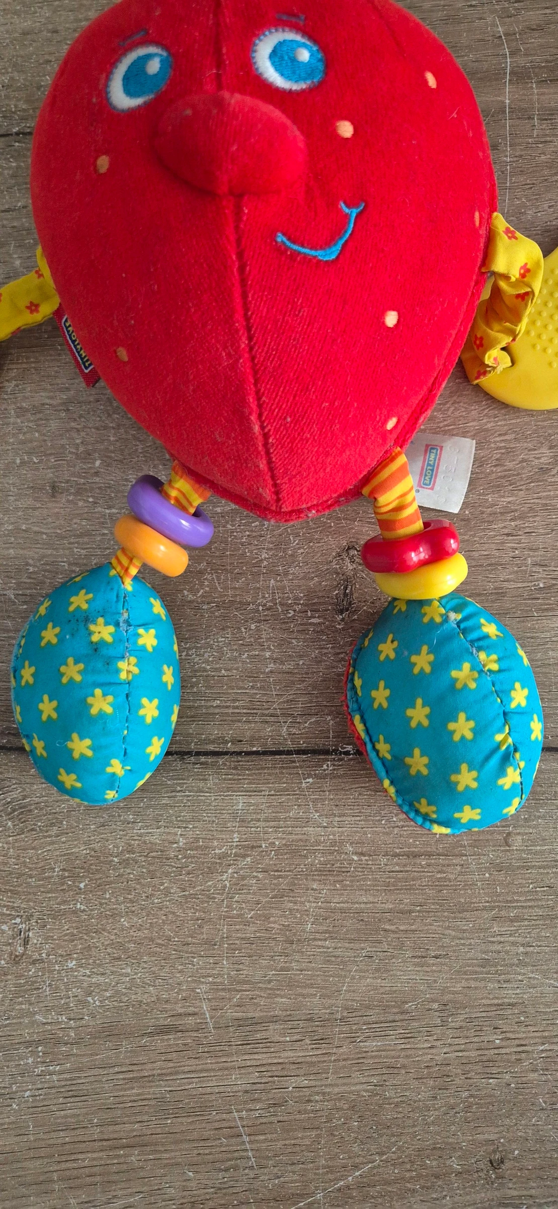 Fruity Pals Strawberry Activity Plush – photo 5
